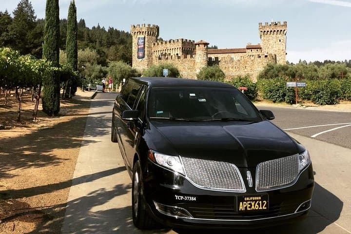 Private Napa Valley Limo Wine Tour — 6-Hour Lincoln MKT Experience