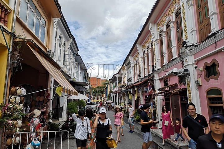 Phuket Old Town to Big Buddha: Private 8‑Hour Cultural & Viewpoint Tour photo 4