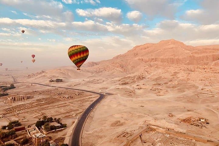 Sunrise Hot Air Balloon Over Luxor — 45-Minute Flight Above Ancient Thebes photo 1