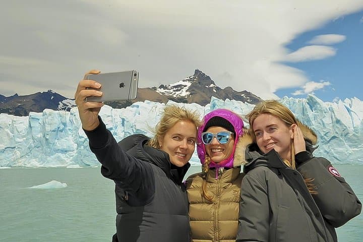 Two-Day Torres del Paine & Perito Moreno: 4x4 Overland, Boardwalks & Glacier Boat photo 4