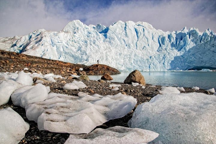 Two-Day Torres del Paine & Perito Moreno: 4x4 Overland, Boardwalks & Glacier Boat photo 6