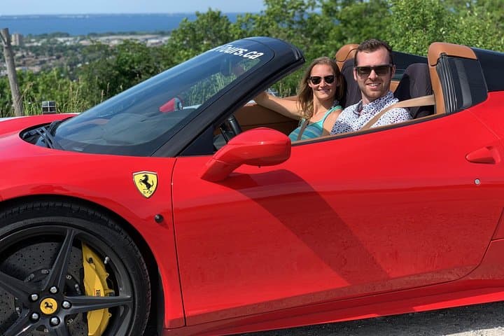 Hamilton Mountain Supercar Test Drive: Lamborghini, Ferrari & McLaren on Scenic Escarpment Roads
