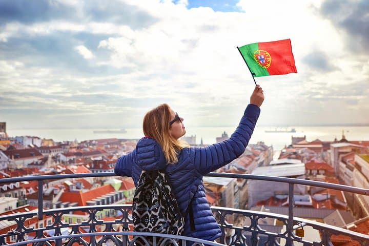 Lisbon Private Photoshoot: Professional Photography Experience & City Portrait Session photo 3