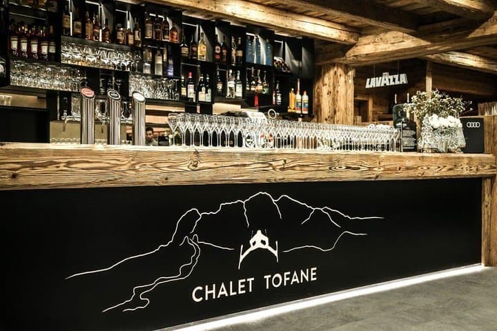 Ski Chalets & Wine: Gourmet Wine Ski Tour in Cortina d'Ampezzo photo 4
