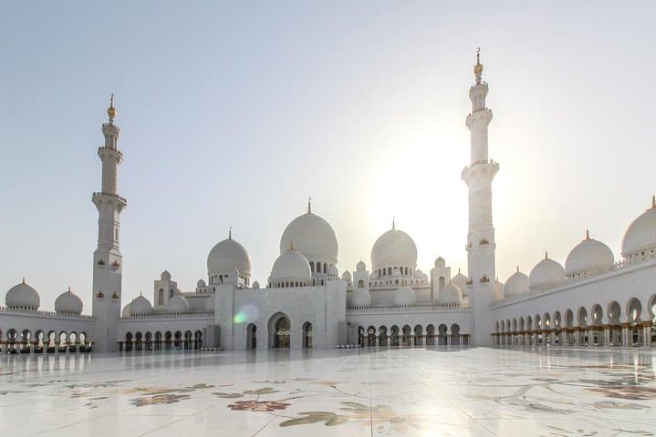 Abu Dhabi Full-Day City Tour with Louvre Abu Dhabi Entry photo 4