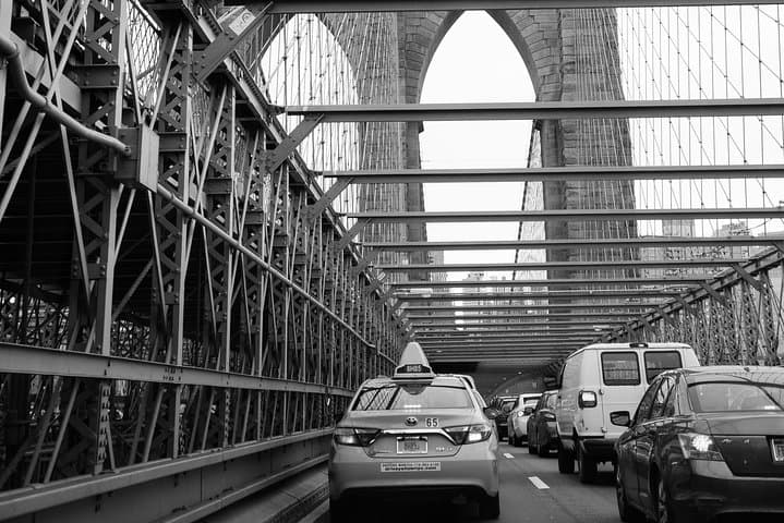 Smooth Arrival: Private Transfer from JFK to Manhattan Hotels photo 3