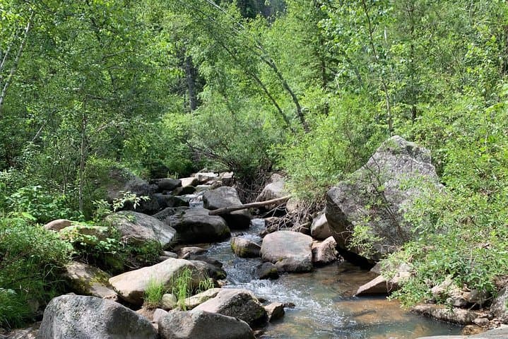 Private Mount Rushmore and Flume Trail: Full-Day Guided Hike from Rapid City photo 3