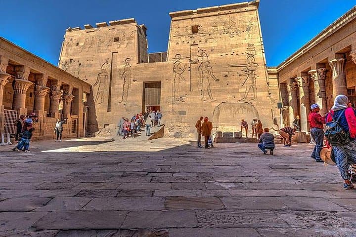 3-Day Nile Cruise from Aswan to Luxor — Temples, Ballooning & River Life photo 5