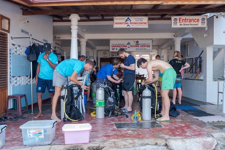 PADI Scuba Diver Course in Negombo — Learn to Dive to 12m photo 6
