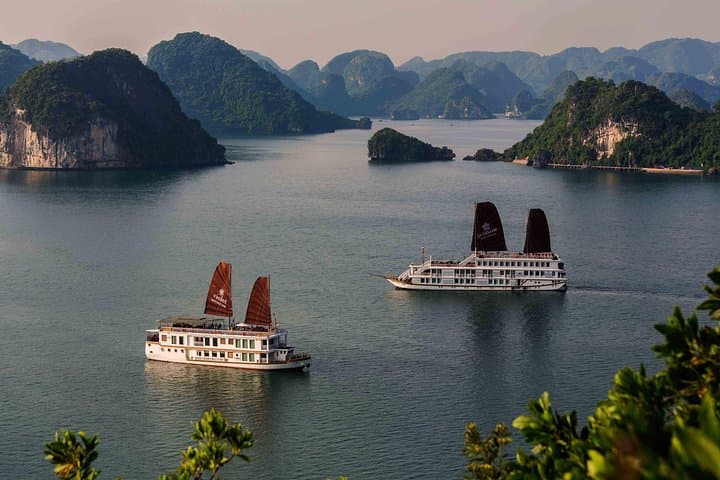 Overnight Ha Long & Lan Ha Bay Luxury Cruise: Kayaking, Caves & Titop Peak photo 4