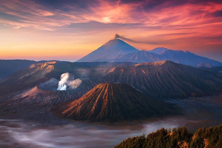 3-Day Tumpaksewu, Bromo & Ijen Adventure from Malang: Volcanoes, Waterfall & Blue Fire photo 4