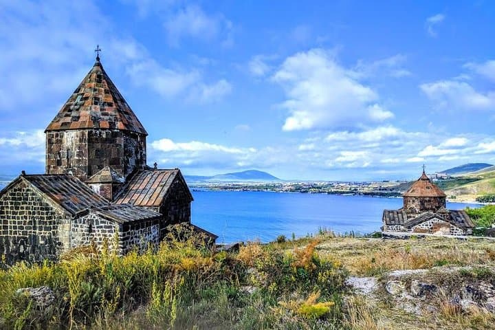 Private Tbilisi–Yerevan Transfer & Cultural Road Tour via Haghpat, Akhtala & Lake Sevan photo 4