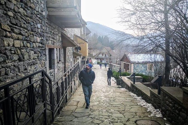 Private Tbilisi–Yerevan Transfer & Cultural Road Tour via Haghpat, Akhtala & Lake Sevan photo 6