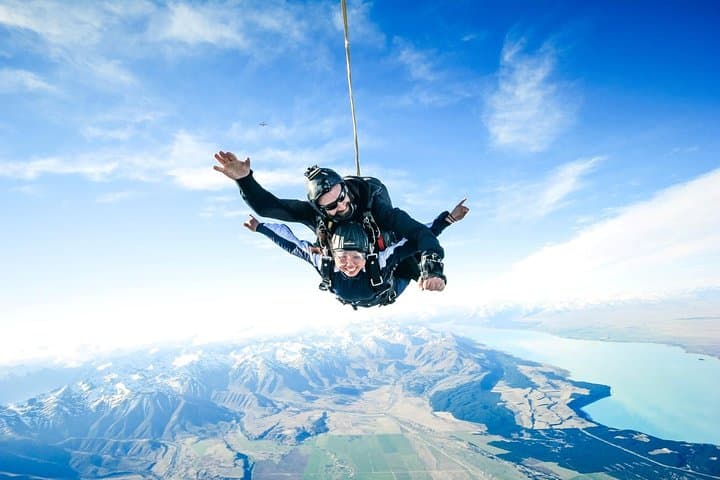 Skydive Mt Cook: Tandem Jump from 16,500ft Over Lake Pukaki photo 4