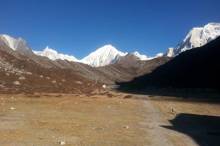 Manaslu Circuit Trek: Remote Himalayan Circuit Over Larkya La photo 3