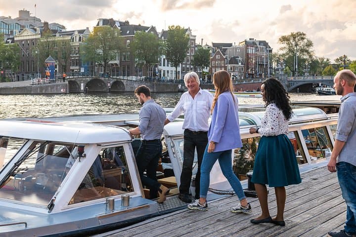 Candlelight Canals: Amsterdam Wine & Cheese Evening Cruise photo 4