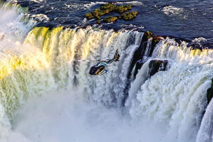 Helicopter Tour Over Iguassu Falls: Panoramic Flights from Foz do Iguaçu photo 3