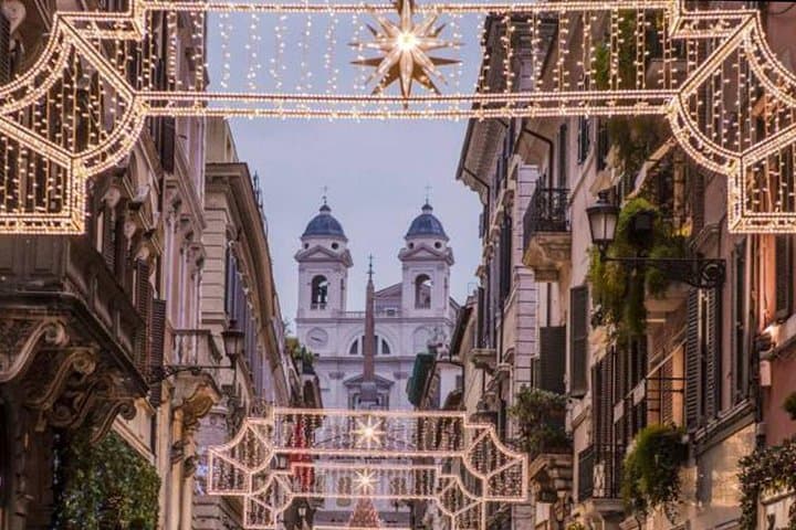 Christmas in Rome Walking Tour — Festive Lights, Hot Chocolate & Historic Sights photo 2