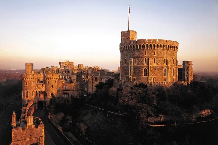 Windsor Castle Transfer to Southampton: London to Cruise Terminal with Castle Visit photo 2