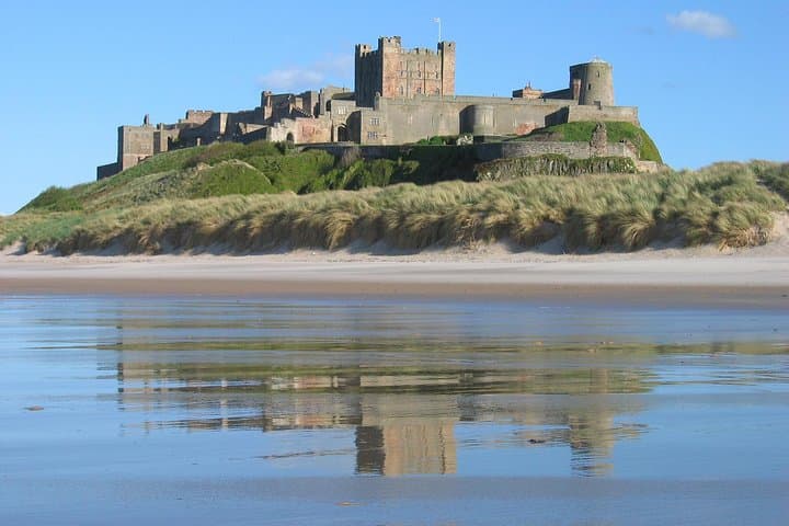 Private Scottish Borders Tour: Lindisfarne Priory, Bamburgh Castle & Flodden Field
