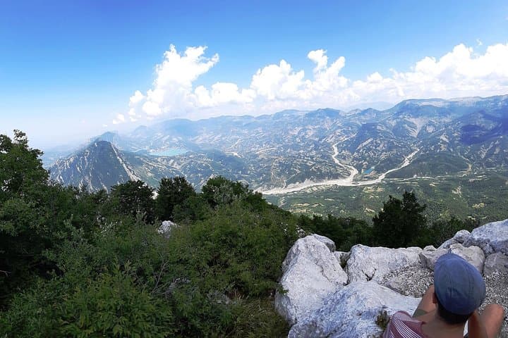 Hike Bovilla Lake & Dajti Cable Car: Day Hike from Tirana