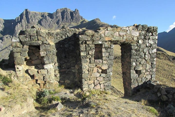 Cachicata Quarries & Sun Gate: Full-Day Sacred Valley Trek from Cusco photo 5