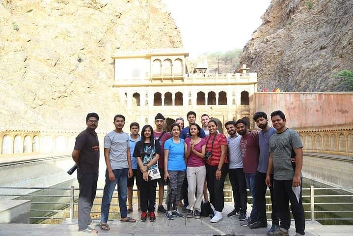Sunrise Trek to Galta Ji Temple: Jaipur’s Morning Monkey-Temple Hike
