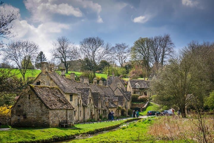 Cotswolds Small-Group Day Tour from London: Bourton, Bibury & Burford