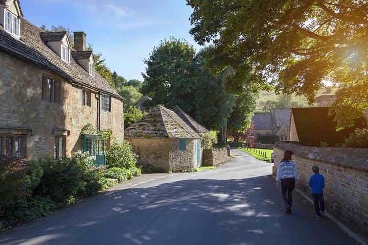 Cotswolds Small-Group Day Tour from London: Bourton, Bibury & Burford photo 3