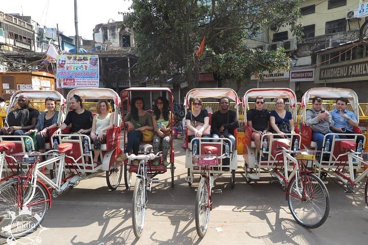 Best of Old & New Delhi Private Tour — Red Fort, Humayun's Tomb & India Gate photo 2