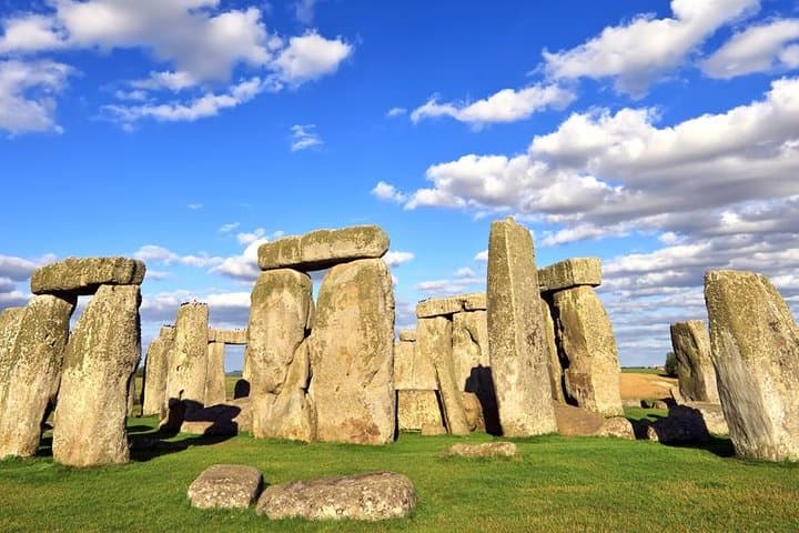 Heathrow to Southampton Transfer via Stonehenge — Private Chauffeur with Entry
