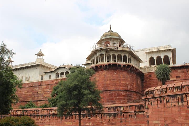 Same-Day Taj Mahal Tour from Delhi via Gatimaan Express — Train to Agra, Return by AC Car photo 2