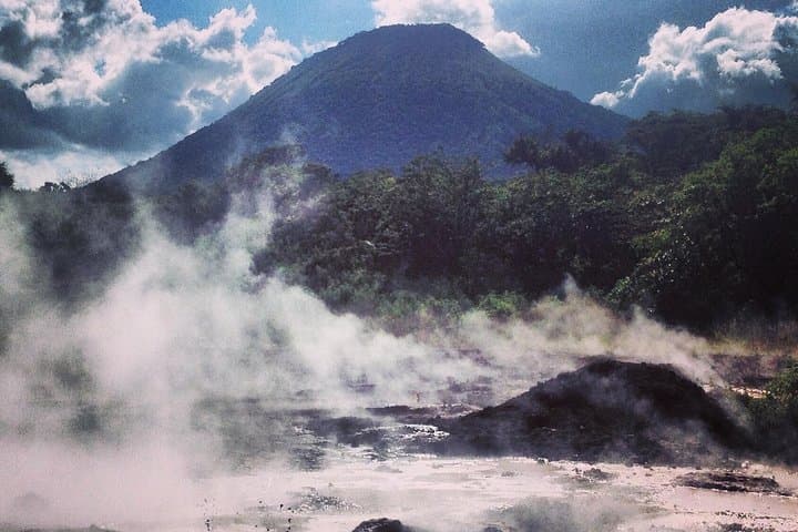 San Jacinto Mud Pits & Asososca Lagoon: León’s Outdoor Day Tour photo 5