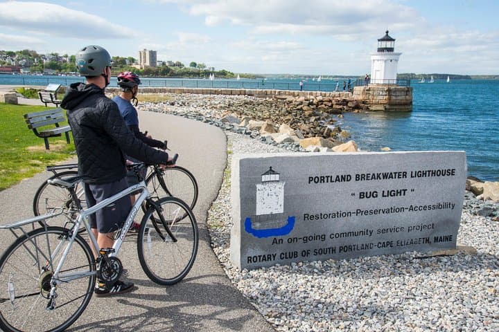 Pedal Portland: 5-Lighthouse Bike Tour with XL Lobster Roll photo 2
