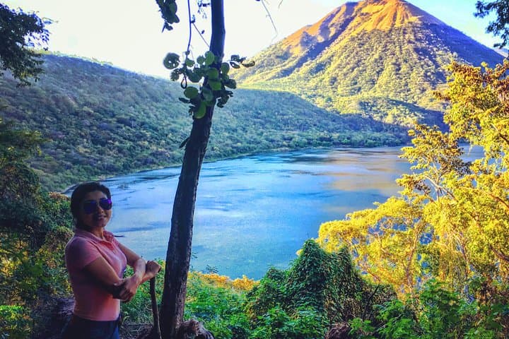 San Jacinto Mud Pits & Asososca Lagoon: León’s Outdoor Day Tour