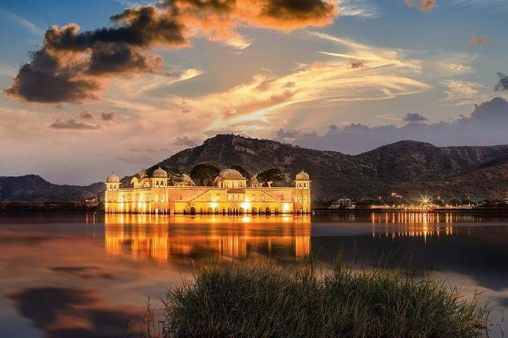 Jaipur Day Trip from Delhi by Express Train — Amber Fort, Hawa Mahal & Jantar Mantar photo 3