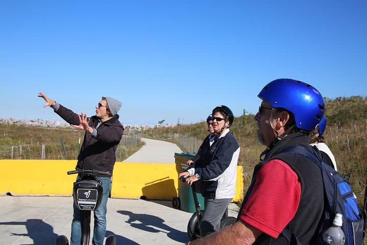 2-Hour Guided Segway Tour of Chicago — Glide the Lakefront & Grant Park photo 4