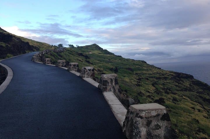 Makapuʻu Lighthouse Trail Hike & Shuttle — Makapu'u Point Views and Halona Blowhole Stop photo 6