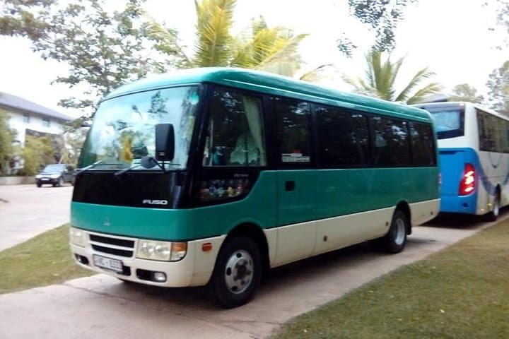 Private Transfer: Colombo Airport to Pasikudah — 6-Hour Door-to-Door Ride photo 4