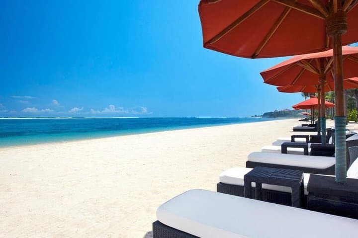 South Bali White Sand Beaches & Uluwatu Temple Private Day Tour photo 2