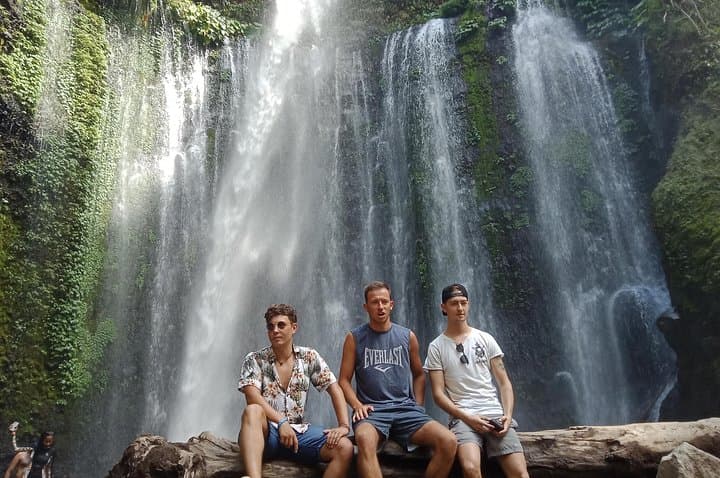 Sendang Gile & Tiu Kelep Waterfalls Tour: Senaru Jungle Falls Near Mount Rinjani photo 3