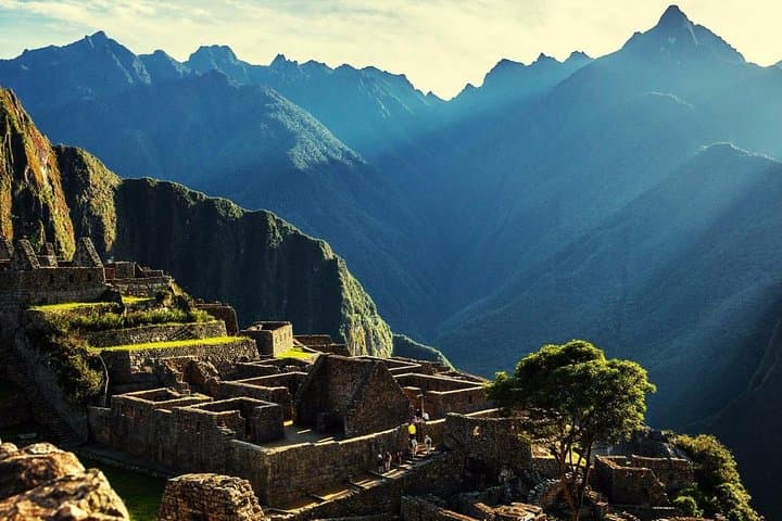 Machu Picchu by Train: 2-Day Guided Trip from Cusco photo 3