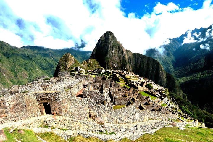 Andean Jewels of Cusco: 6-Day Sacred Valley, Machu Picchu, Humantay & Rainbow Mountain photo 4