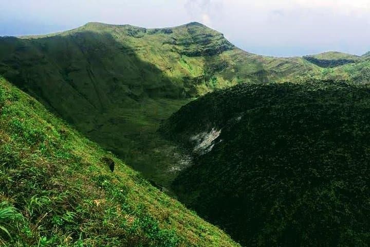 Summit Soufrière: Challenging Hike to La Soufrière Volcano in St. Vincent photo 2