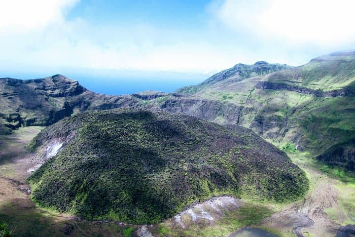 Summit Soufrière: Challenging Hike to La Soufrière Volcano in St. Vincent photo 3