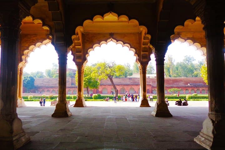 Same-Day Taj Mahal & Agra Tour from Kochi — Return Flights Included photo 5