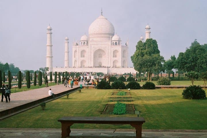 Same-Day Taj Mahal & Agra Tour from Kochi — Return Flights Included photo 6