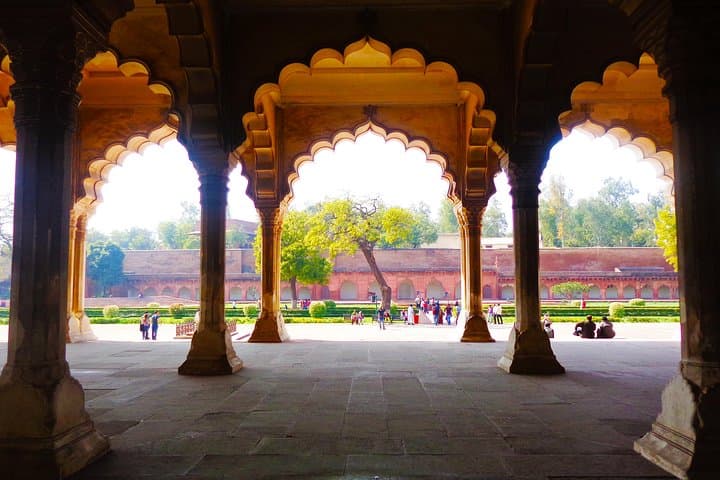 Same-Day Taj Mahal & Agra Tour from Ahmedabad with Return Flights photo 5