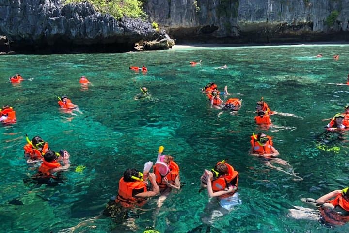 Private Phi Phi Islands Speedboat Charter from Khao Lak — Full-Day Snorkel & Beach Tour photo 2