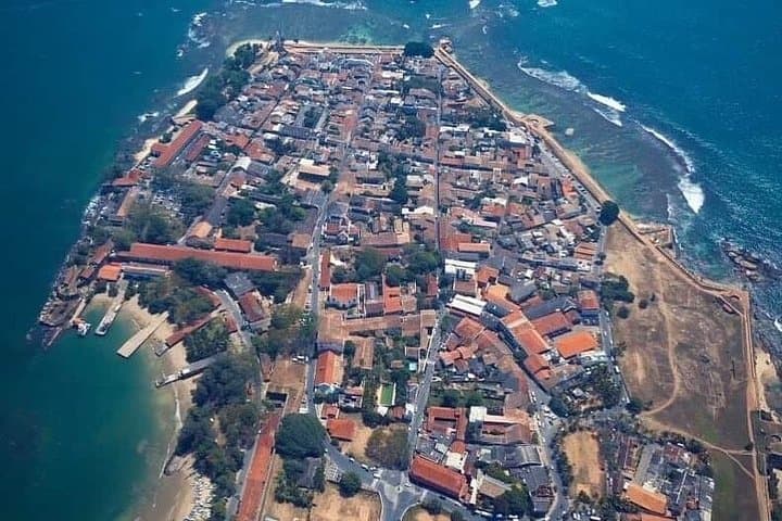 Full-Day Galle & Southern Coast Highlights: Fort, Turtle Hatchery, Beaches & Tea Estate photo 1